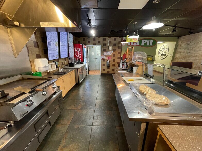 More Photos Of 156 E Carolina Ave, Hartsville Storefront Retail Residential For Lease