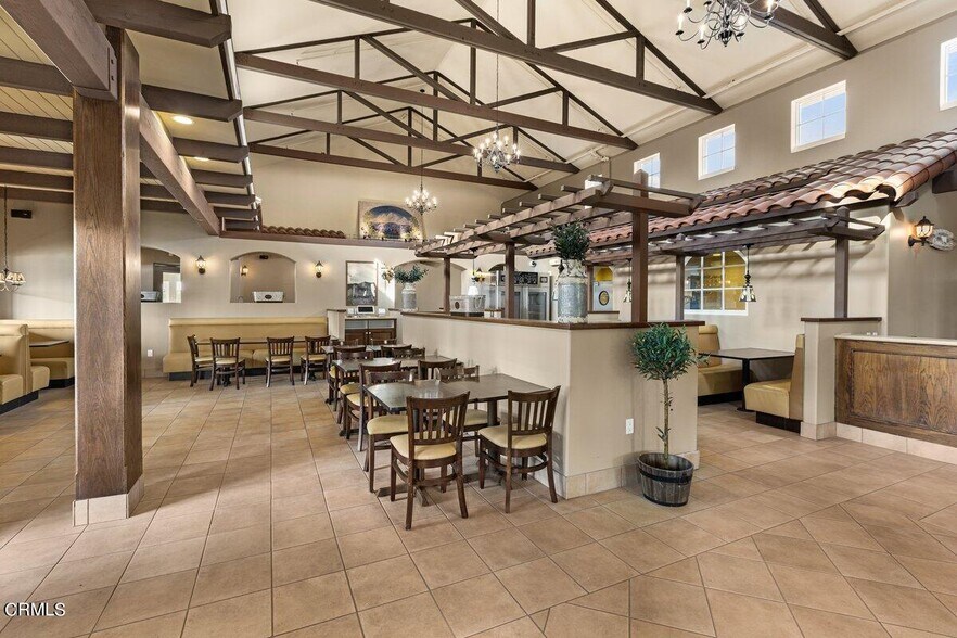 More Photos Of 125 S 10th St, Santa Paula Restaurant For Lease