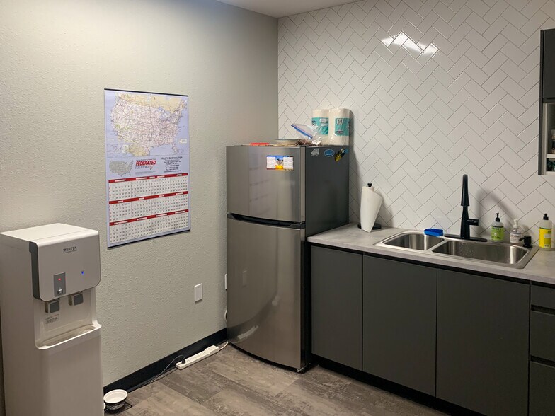 More Photos Of 12700 SW Pacific Hwy, Tigard Light Distribution For Sale