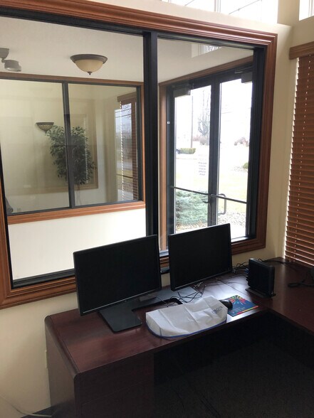 More Photos Of 23 Forry St, Newark Office Residential For Lease