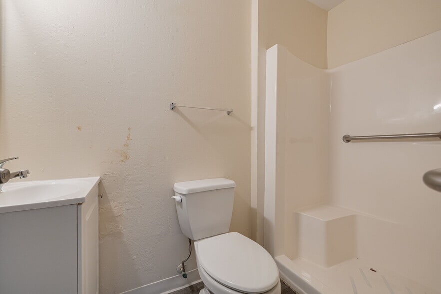More Photos Of 220 Scotland St, Dunedin Healthcare For Sale