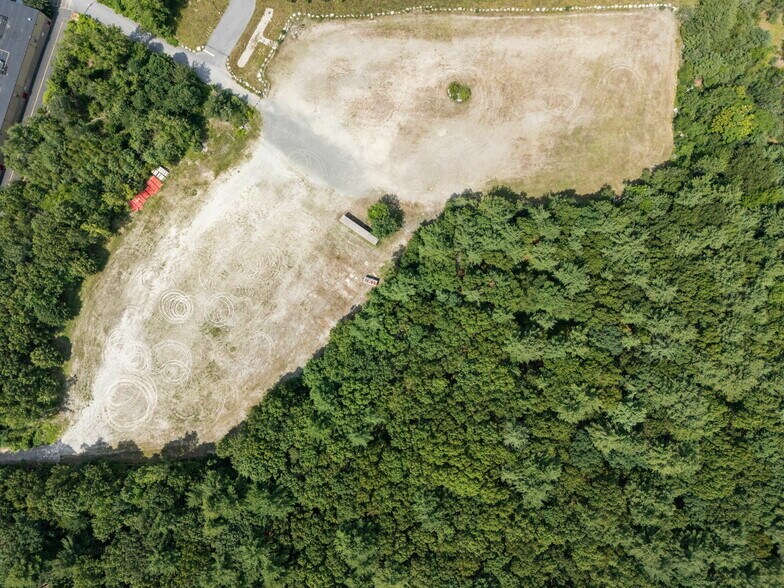 More Photos Of 99 Fordham Rd, Wilmington Land For Lease