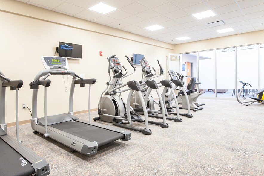 More Photos Of 99 Rosewood Dr, Danvers Office For Lease