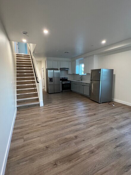 More Photos Of 1135 S Ardmore Ave, Los Angeles Apartments For Sale
