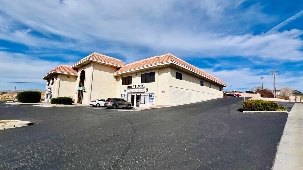 More Photos Of 14075 Hesperia Rd, Victorville Medical For Sale