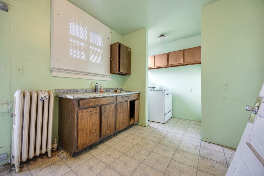 More Photos Of 6355-6357 S Francisco Ave, Chicago Apartments For Sale