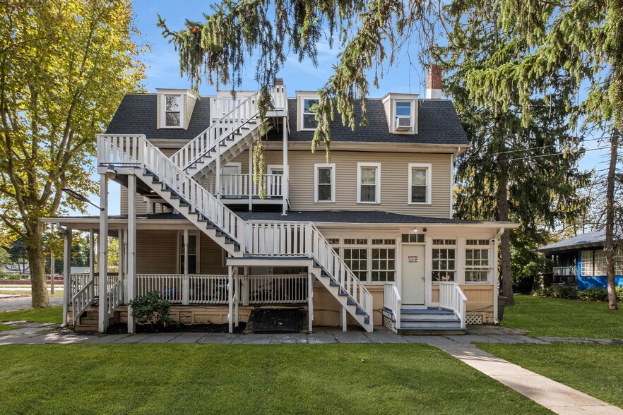 More Photos Of 423 Atlantic Ave, Egg Harbor City Multifamily For Sale