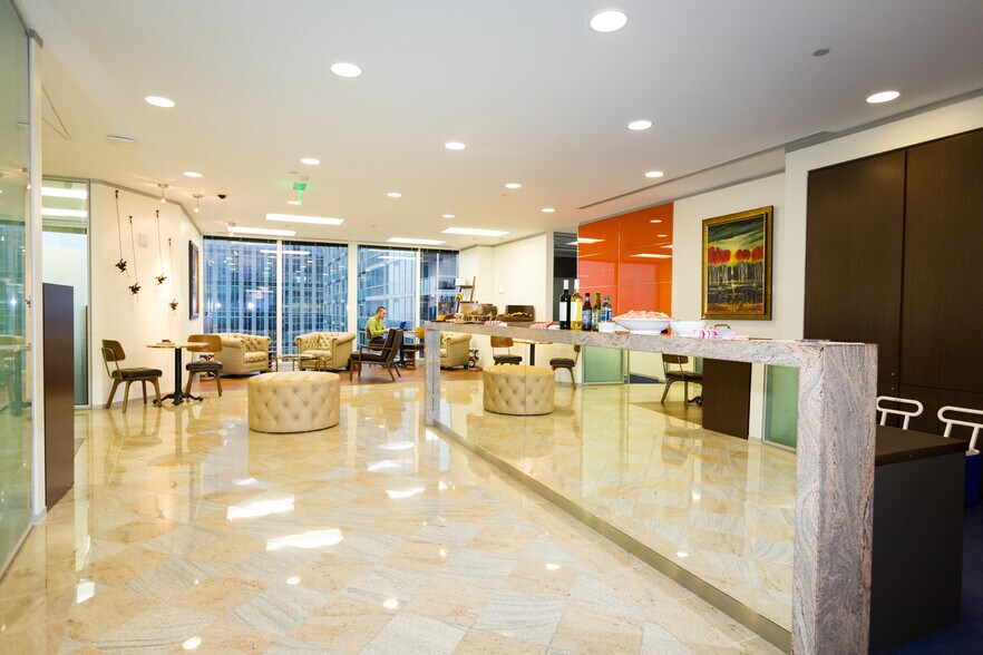 More Photos Of 3333 Piedmont Rd NE, Atlanta Office For Lease