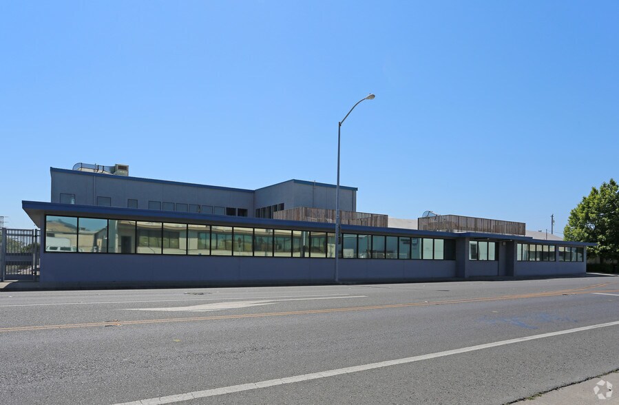 More Photos Of 2661 Alvarado St, San Leandro Warehouse For Lease