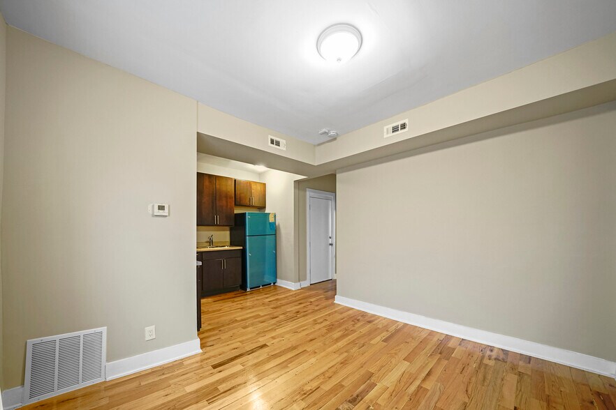 More Photos Of 3548 W 15th St, Chicago Apartments For Sale