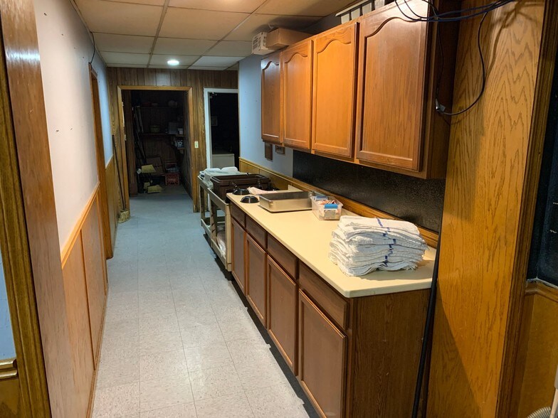 More Photos Of 121 W 1st St, Hershey Restaurant For Sale