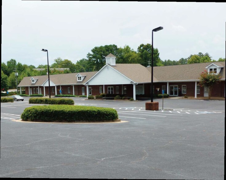 More Photos Of 4124 Highway 278 NE, Covington Office For Sale