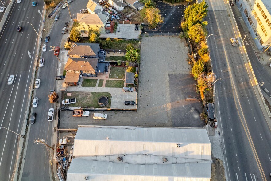 More Photos Of 1000 Calcot Pl, Oakland Warehouse For Lease