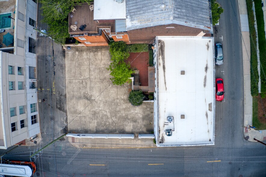 More Photos Of 301 W York St, Savannah Office For Sale