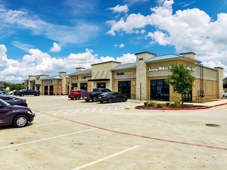 More Photos Of 5309 McPherson Blvd, Fort Worth General Retail For Lease
