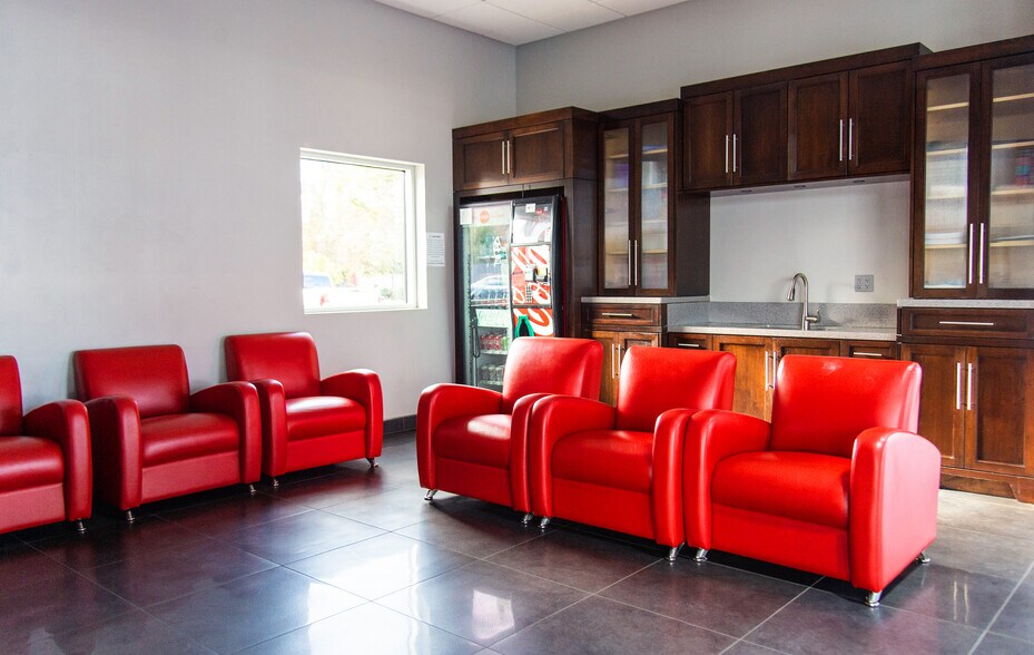 More Photos Of 1221 N H St, Lompoc General Retail For Sale