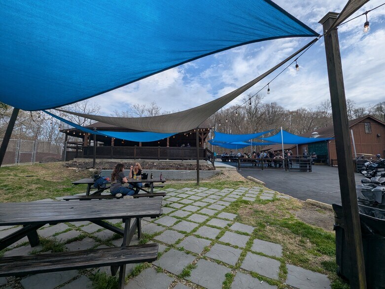 More Photos Of 11818 Philadelphia Rd, White Marsh Bar For Sale