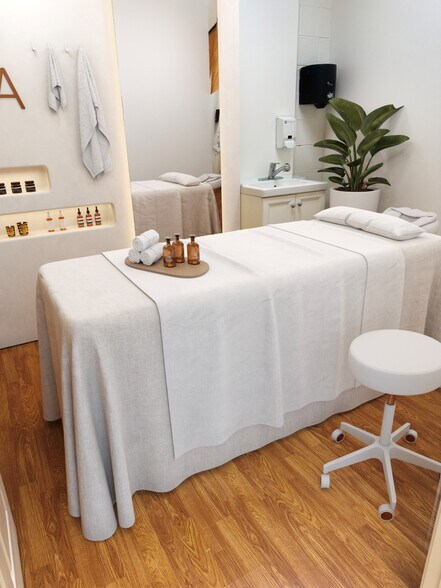 More Photos Of 3600 Ocean View Blvd, Glendale Storefront Retail Office For Lease