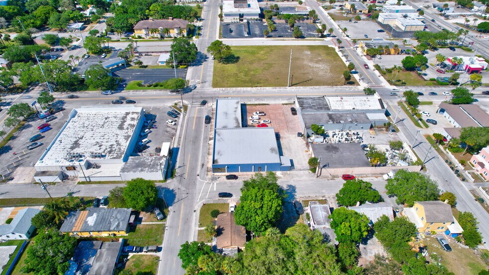 More Photos Of 519 Delaware Ave, Fort Pierce General Retail For Lease