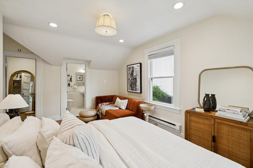 More Photos Of 525 Hamilton Ave, Palo Alto Apartments For Sale