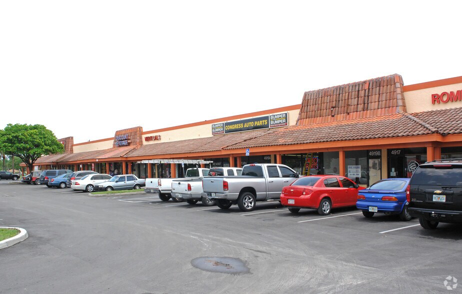Primary Photo Of 4911-4935 Southern Blvd, West Palm Beach Storefront For Lease