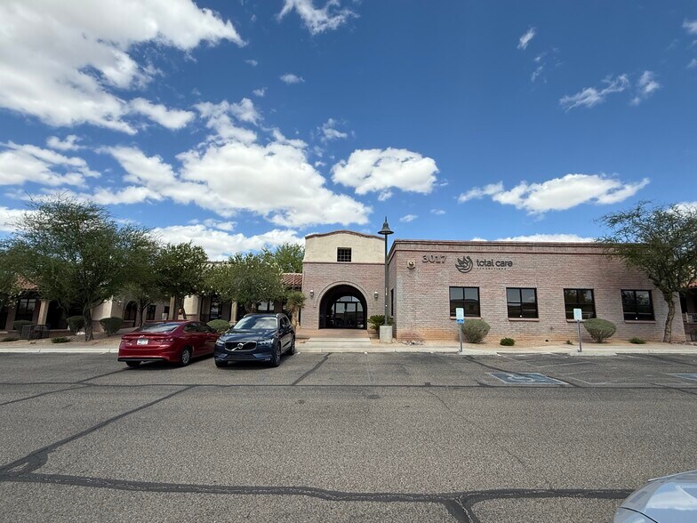 More Photos Of 3017 W Ina Rd, Tucson Office For Lease