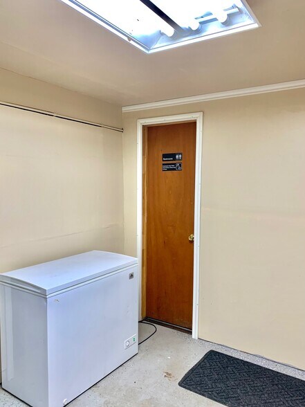 More Photos Of 809 Main Ave, Ralls Storefront Retail Office For Sale