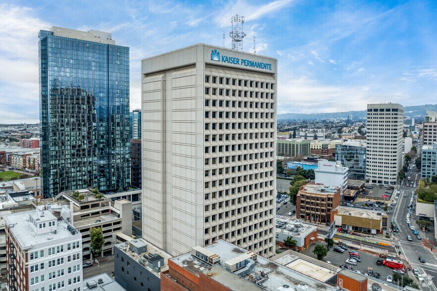 More Photos Of 1950 Franklin St, Oakland Office For Lease