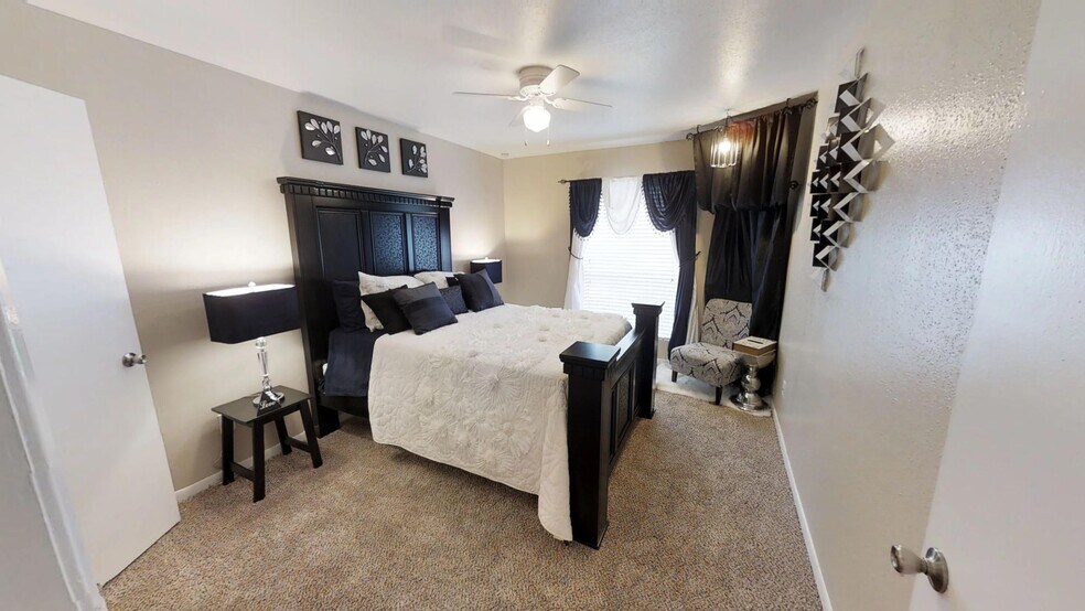 More Photos Of 424 S Bender Hollow, Humble Apartments For Sale