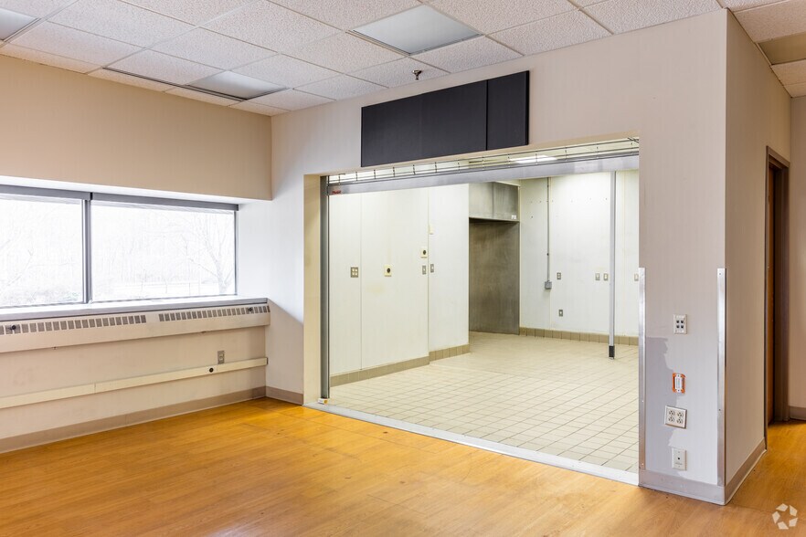 More Photos Of 599 Research Pky, Meriden Office For Sale