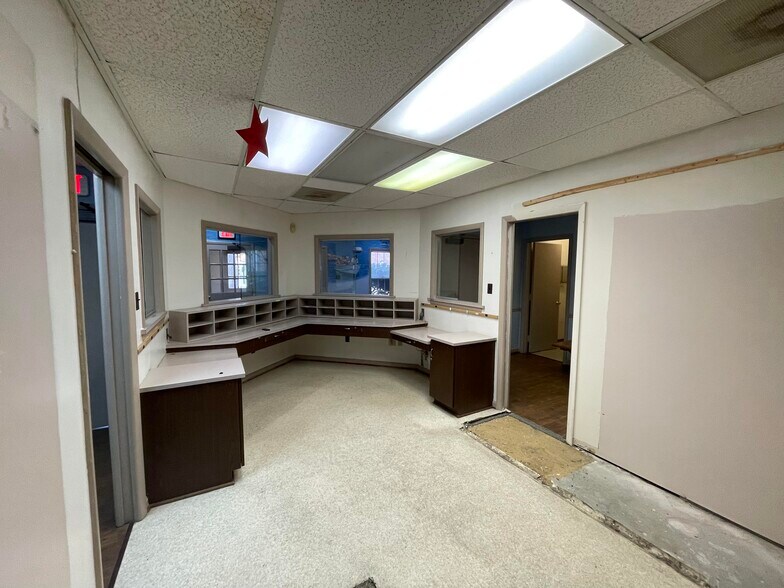 More Photos Of 11315 Pembrooke Sq, Waldorf Medical For Sale