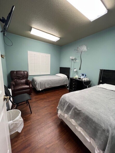 More Photos Of 16606 N Dale Mabry Hwy, Tampa Medical For Sale