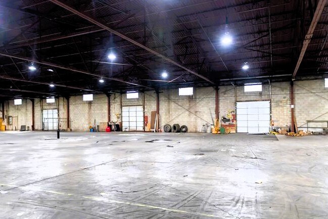 More Photos Of 2575 Dorr St, Toledo Service For Sale