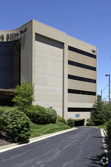 More Photos Of 1451 Harrodsburg Rd, Lexington Medical For Lease