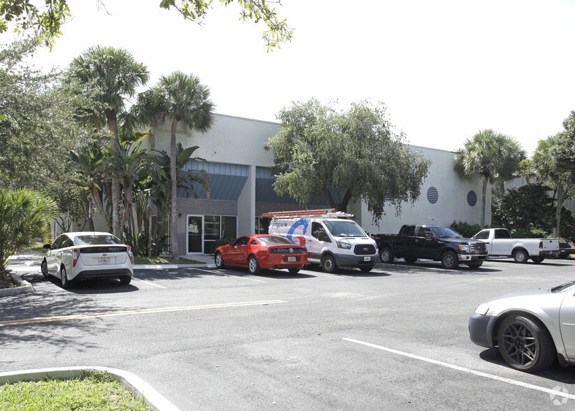 More Photos Of 5030 NW 109th Ave, Sunrise Manufacturing For Lease