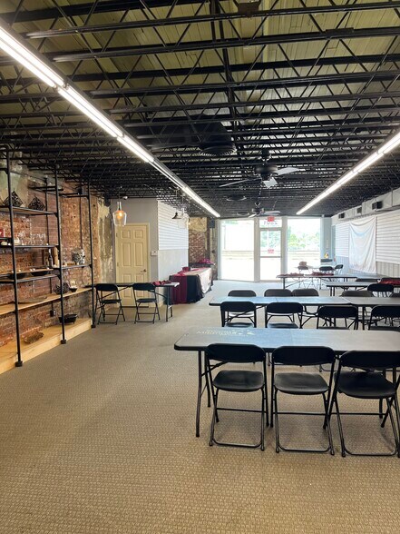 More Photos Of 2801 Veterans Memorial Hwy, Austell Storefront For Sale