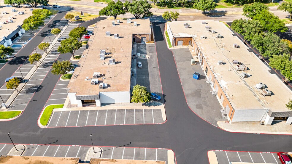 More Photos Of 4440-4460 Spring Valley Rd, Dallas Unknown For Lease