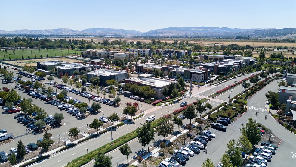 More Photos Of 4705-4729 Livermore Outlets Dr, Livermore Unknown For Lease