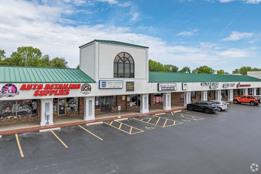 More Photos Of 3800-3900 S Campbell Ave, Springfield Unknown For Lease