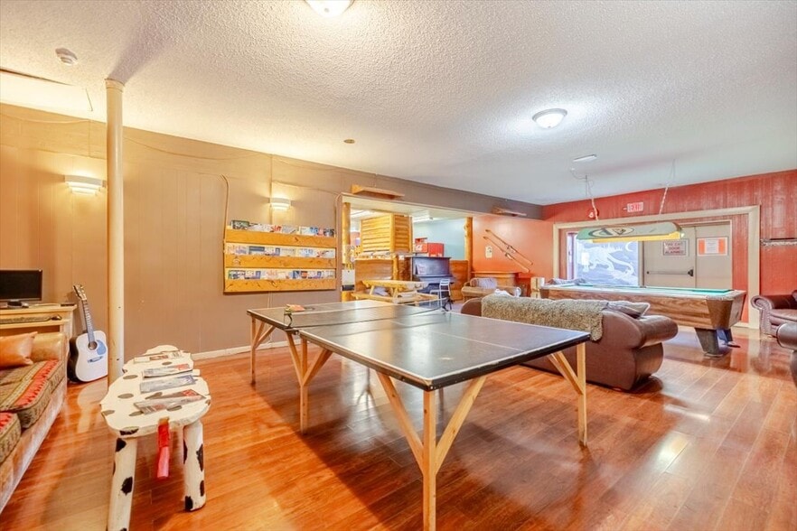 More Photos Of 892 6th Ave, Fernie Hospitality For Sale