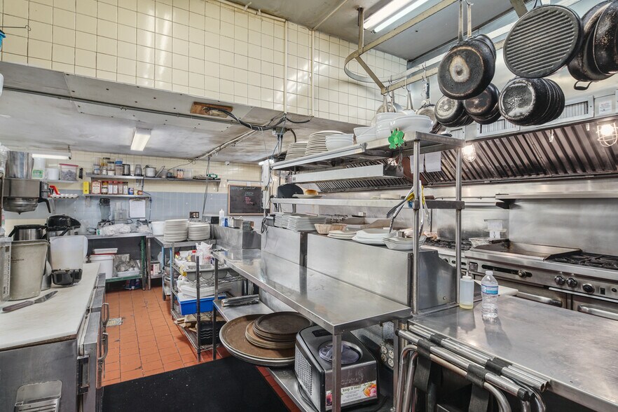 More Photos Of 2301 Fairmount Ave, Philadelphia Restaurant For Sale