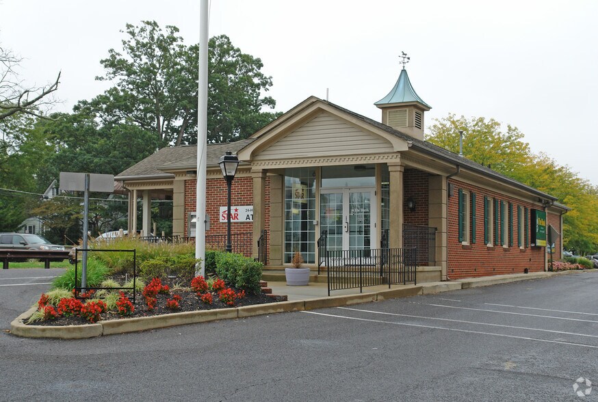 Primary Photo Of 111 Ballard Ave, Pitman Bank For Sale