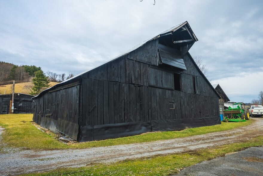 More Photos Of 230 Barn Ave, North Tazewell Land For Sale