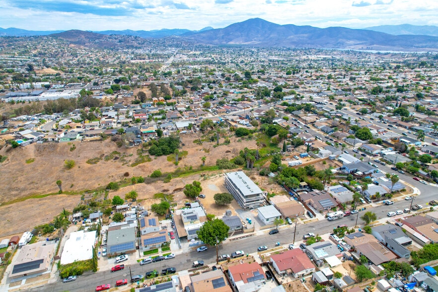 More Photos Of 827 Jacumba St, San Diego Land For Sale