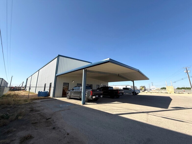 Primary Photo Of 8415 W Interstate 20, Midland Warehouse For Lease