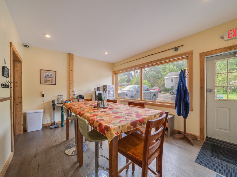 More Photos Of 8572 Newcomb rd, Long Lake Flex For Sale