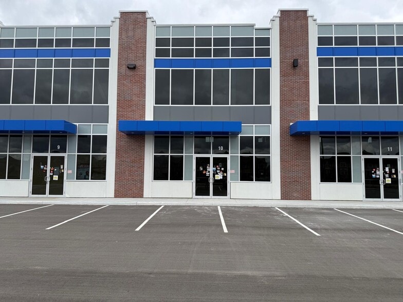 More Photos Of 10900 Dixie Rd, Brampton Warehouse For Sale