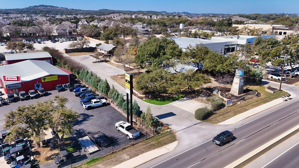 More Photos Of 32255 IH-10 W, Boerne Loft Creative Space For Lease