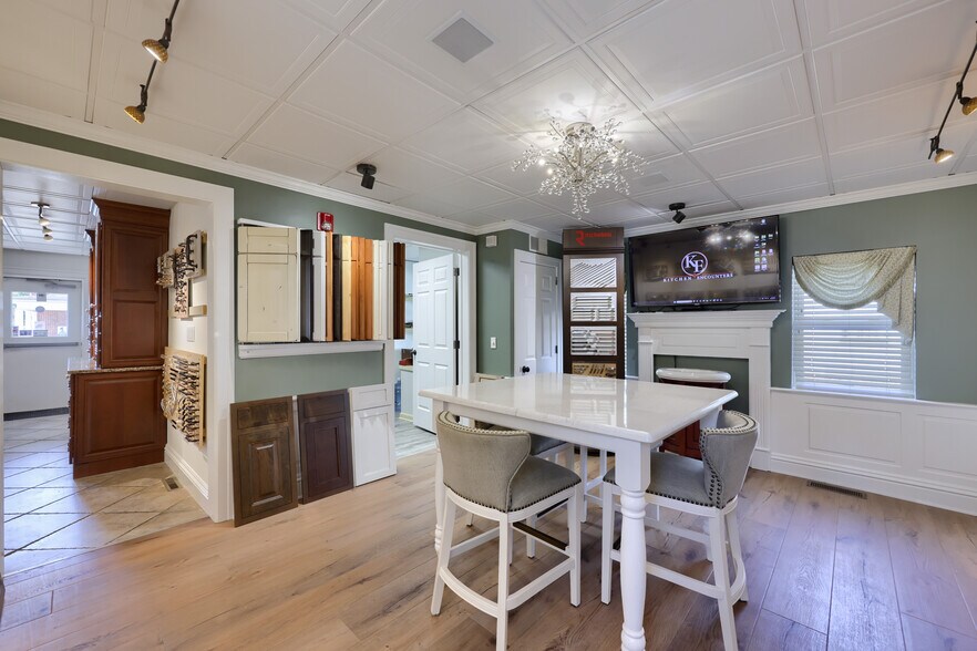 More Photos Of 2603 Lititz Pike, Lancaster General Retail For Sale