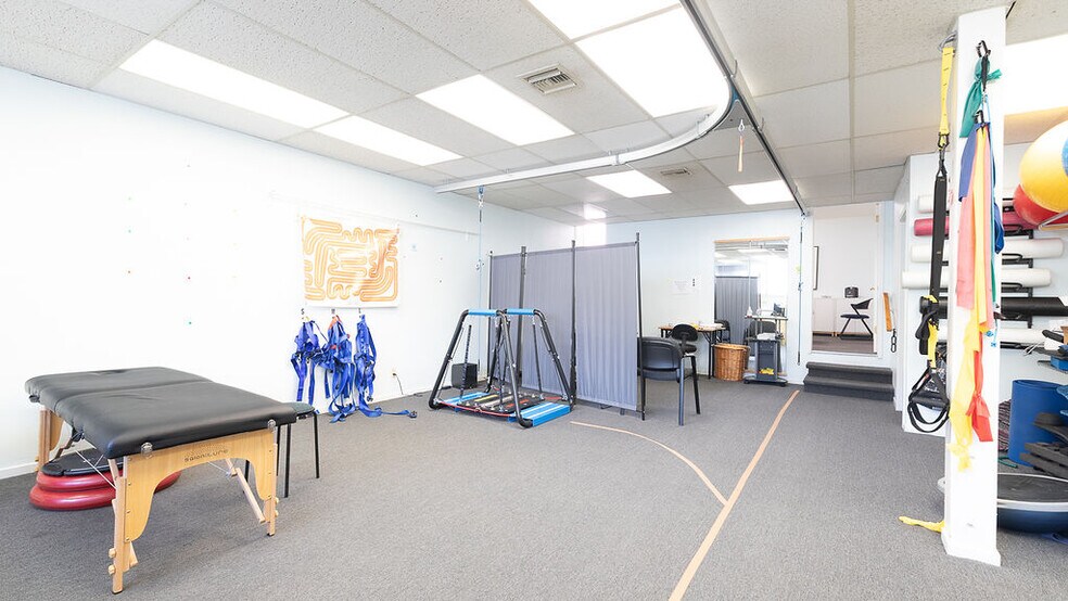 More Photos Of 3718 Grand Ave, Oakland Office For Sale